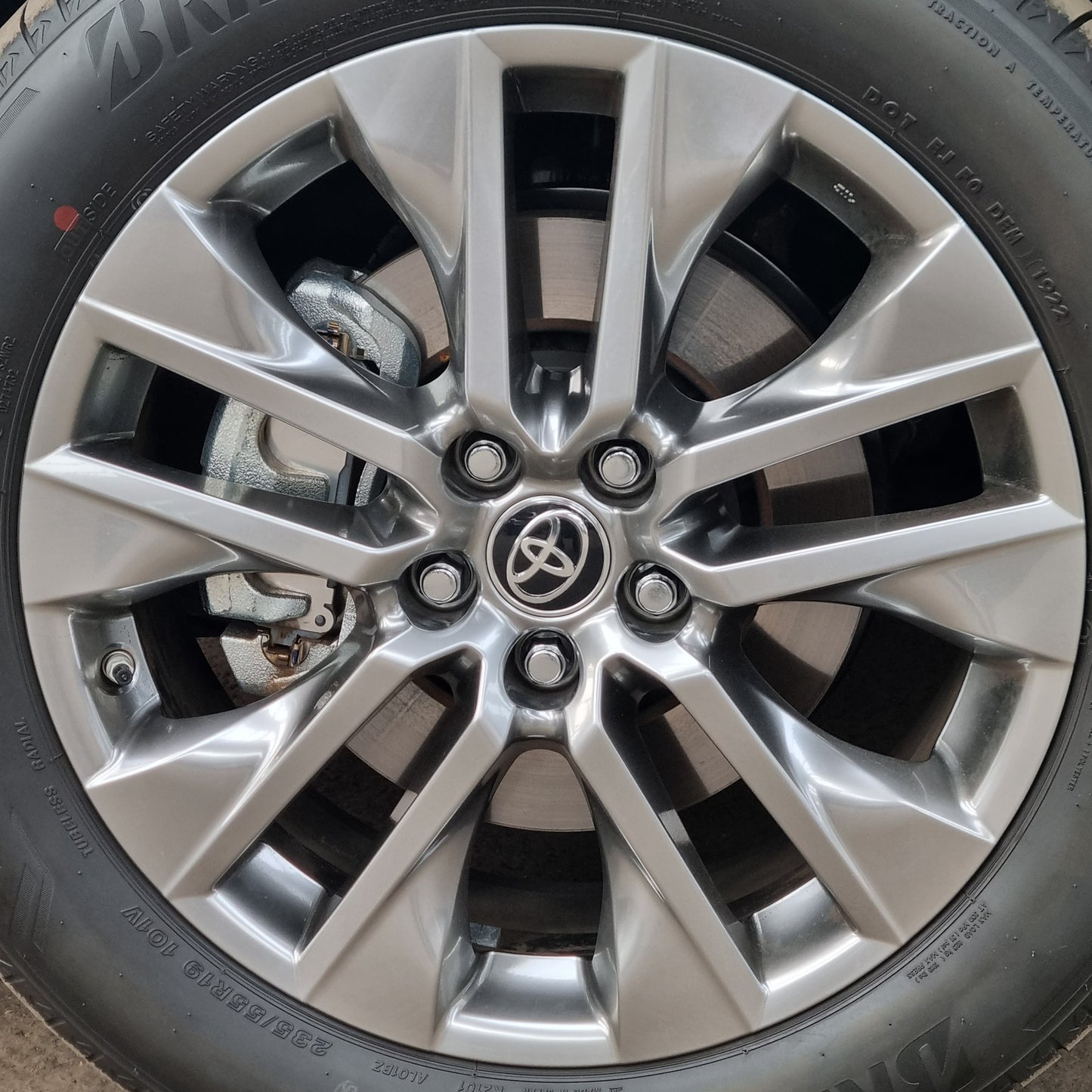 Toyota RAV4 Hybride 2.5 09/2022 1683km Premium Plus