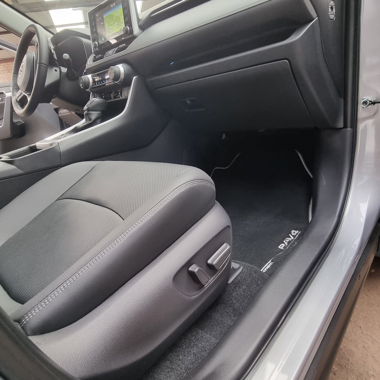 Toyota RAV4 Hybride 2.5 09/2022 1683km Premium Plus