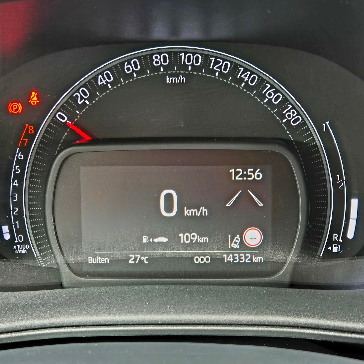 Toyota Aygo X Benzine 1.0 03/2023 - Prachtige staat - Slechts 14.322km
