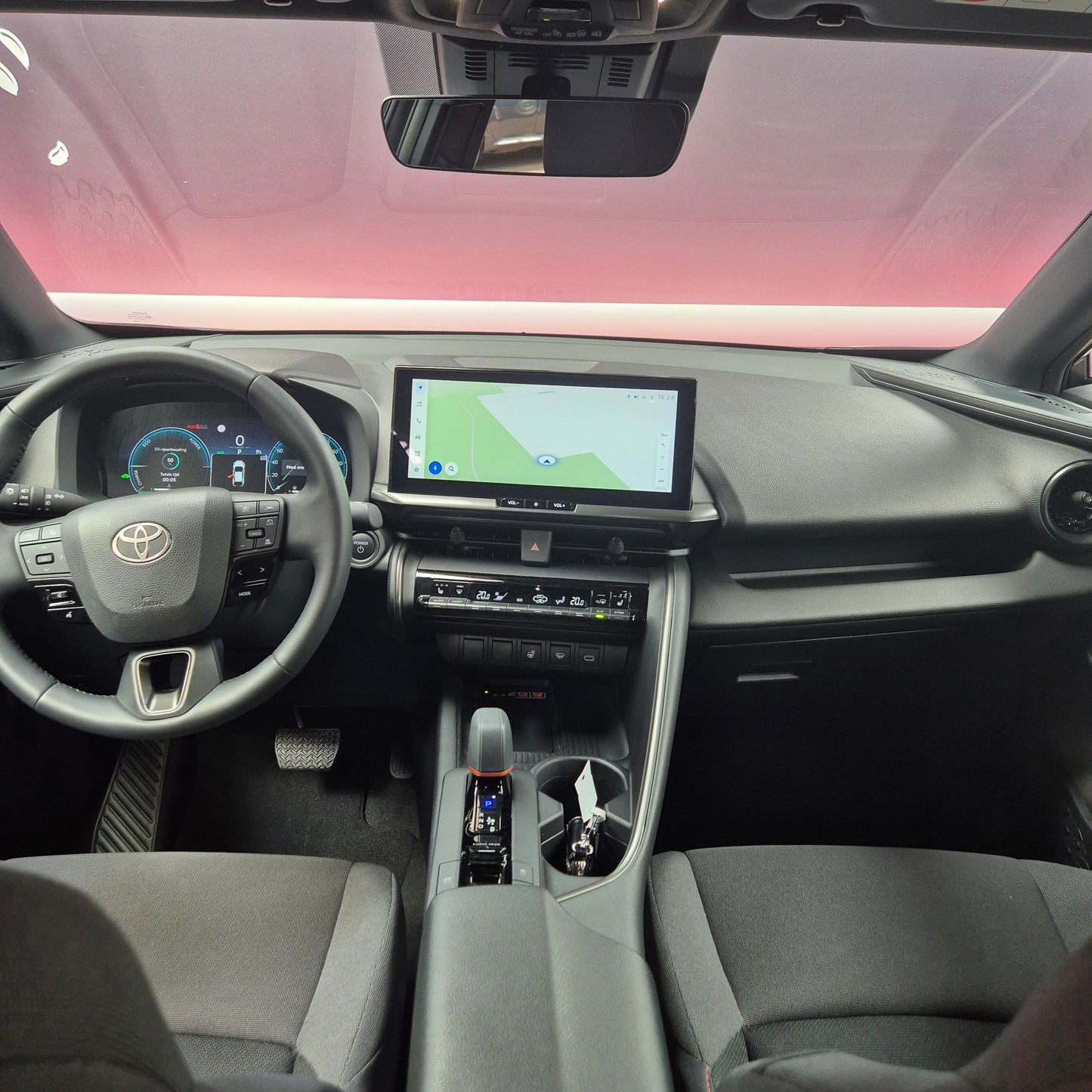 Toyota C-HR Hybrid 1.8 01/2024 12.237km