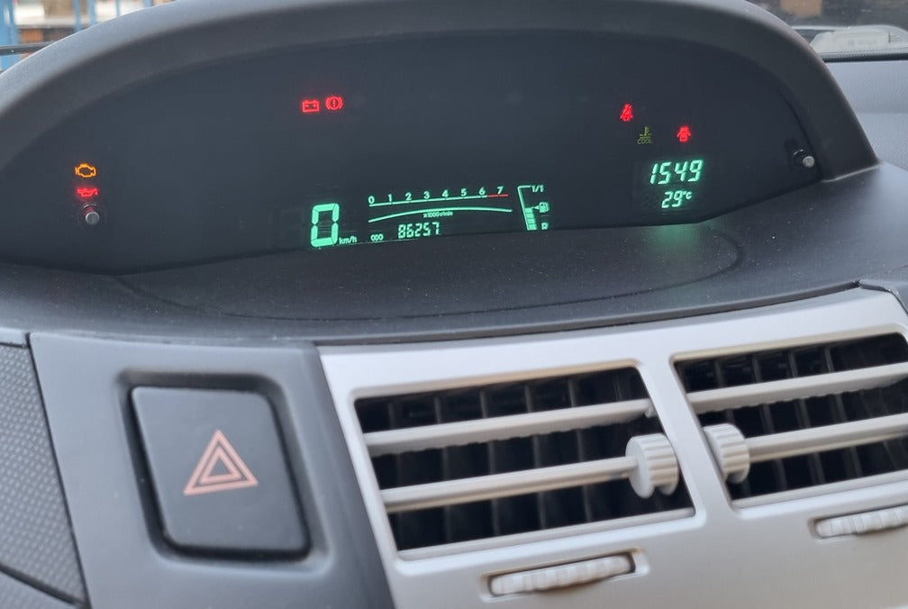 Toyota Yaris Benzine 1.0 2006 86.257km