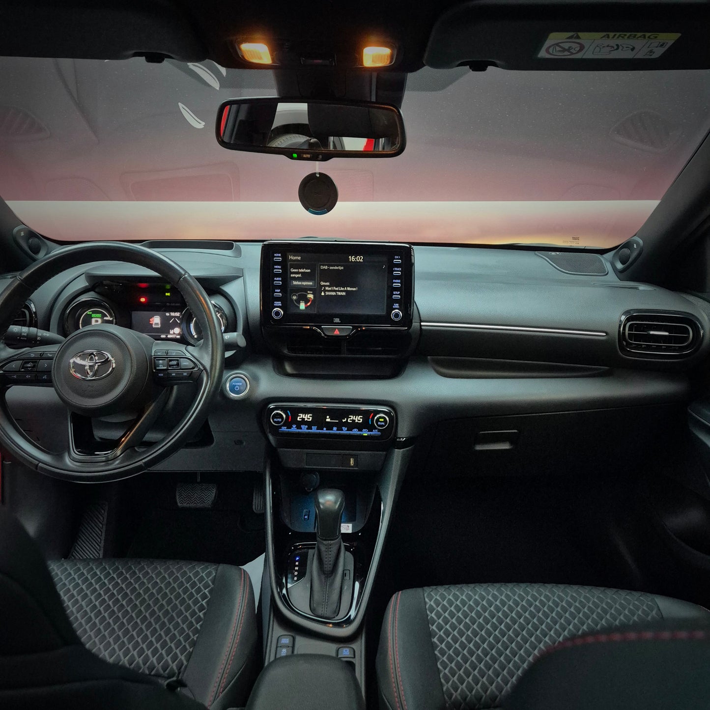 Toyota Yaris Hybride 1.5 01/2021 Premiere - In perfecte staat - 60.417km