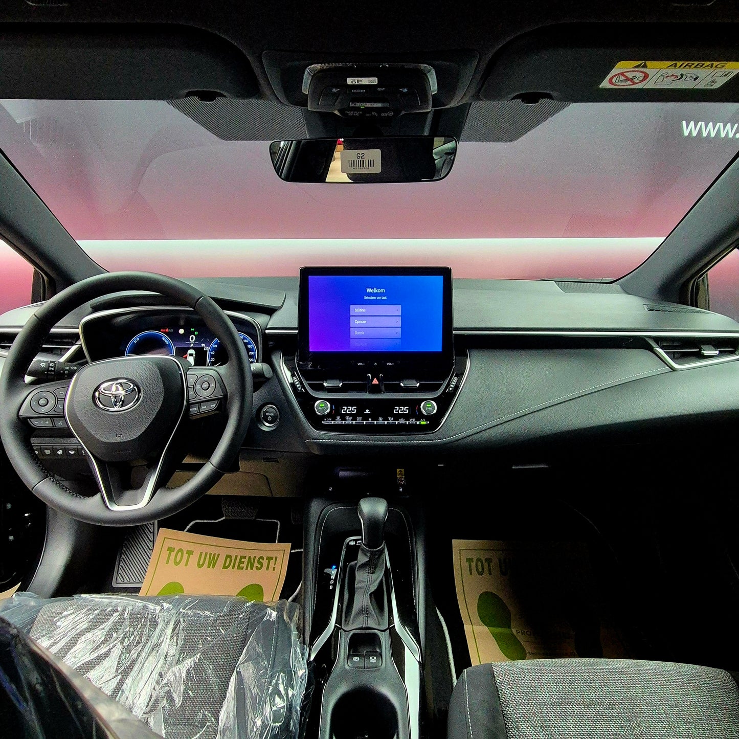 Toyota Corolla TS Hybride 1.8 10/2025 - Nieuw! - 9km