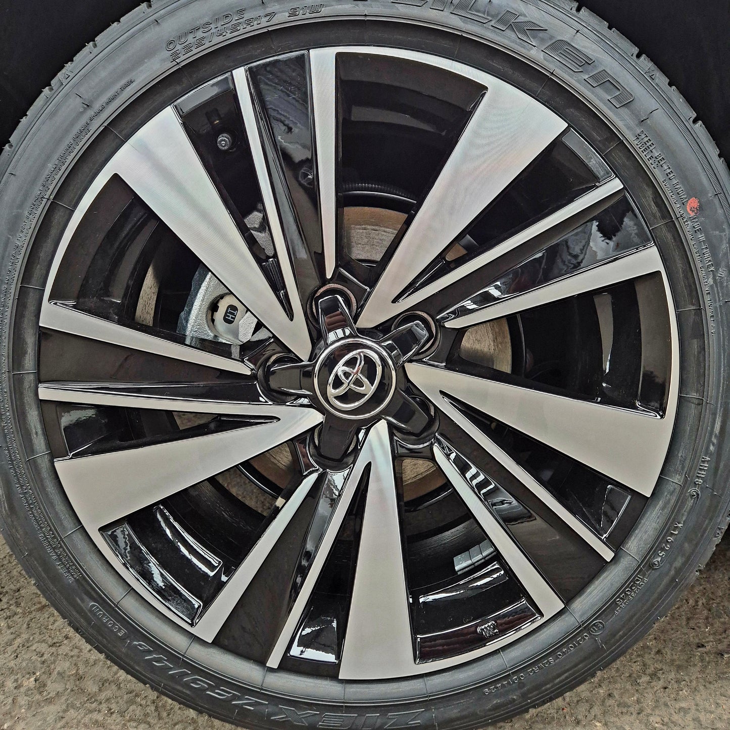 Toyota Corolla TS Hybride 1.8 10/2025 - Nieuw! - 9km