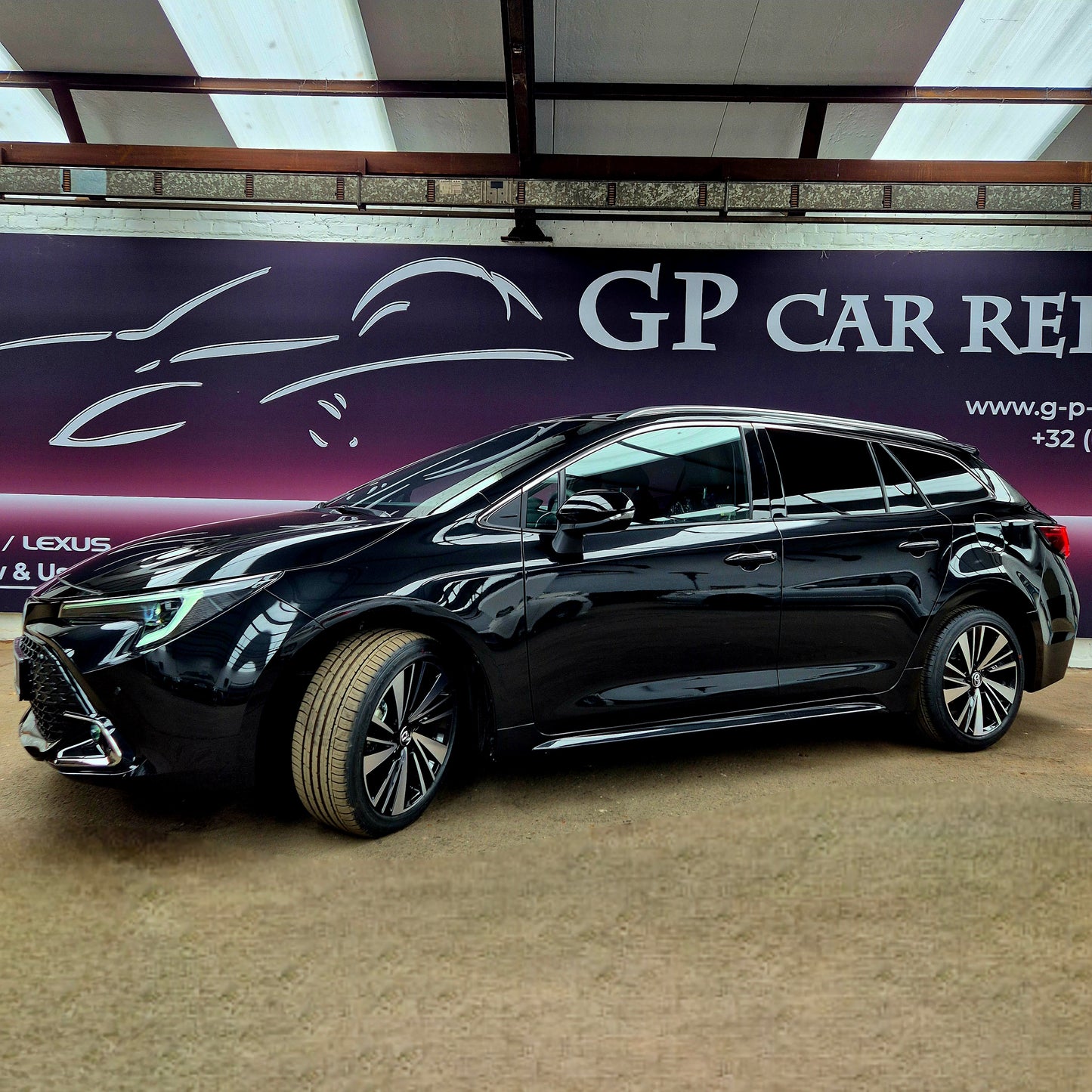 Toyota Corolla TS Hybride 1.8 10/2025 - Nieuw! - 9km