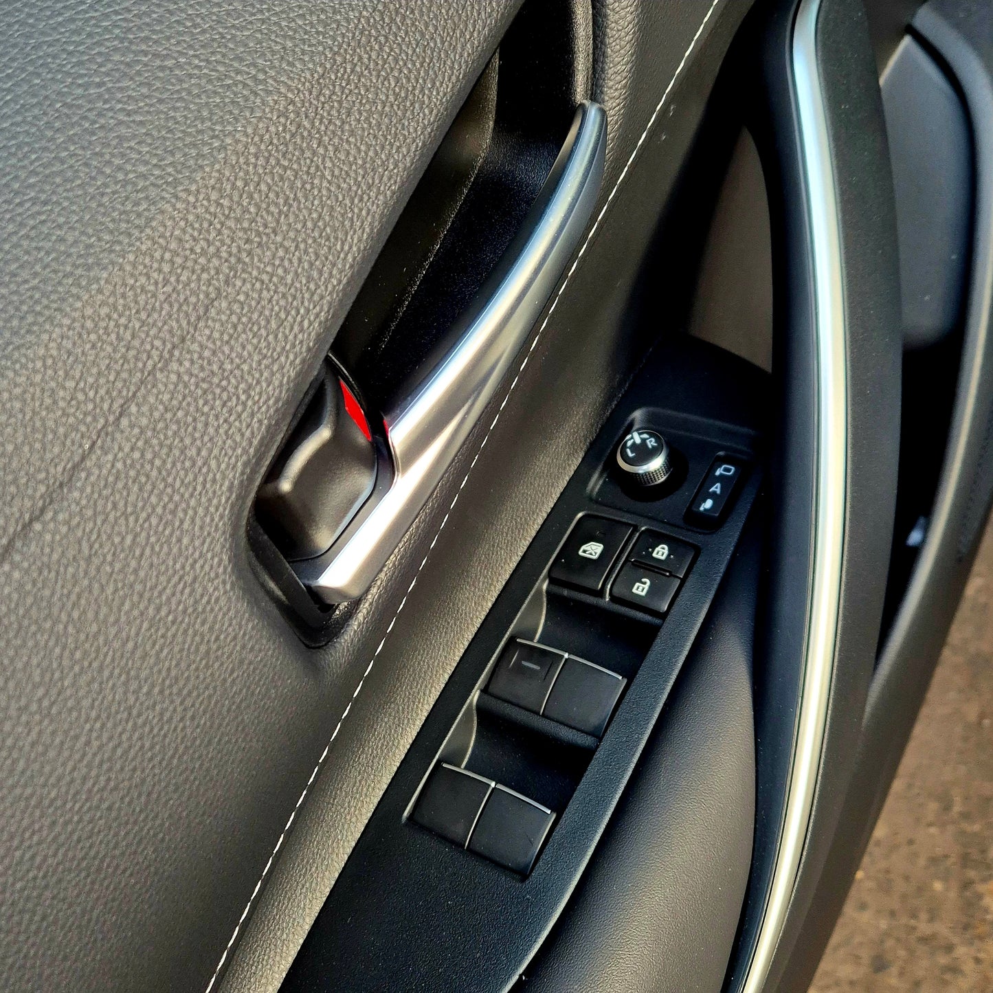 Toyota Corolla TS Hybride 1.8 10/2025 - Nieuw! - 15km