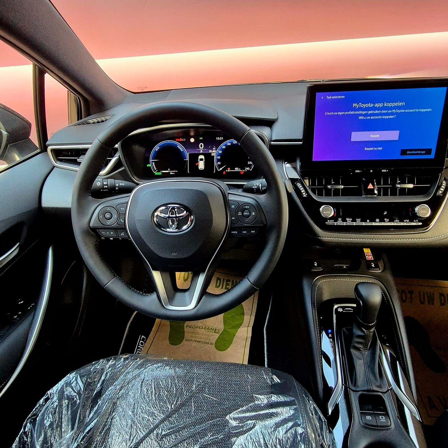 Toyota Corolla TS Hybride 1.8 10/2025 - Nieuw! - 15km