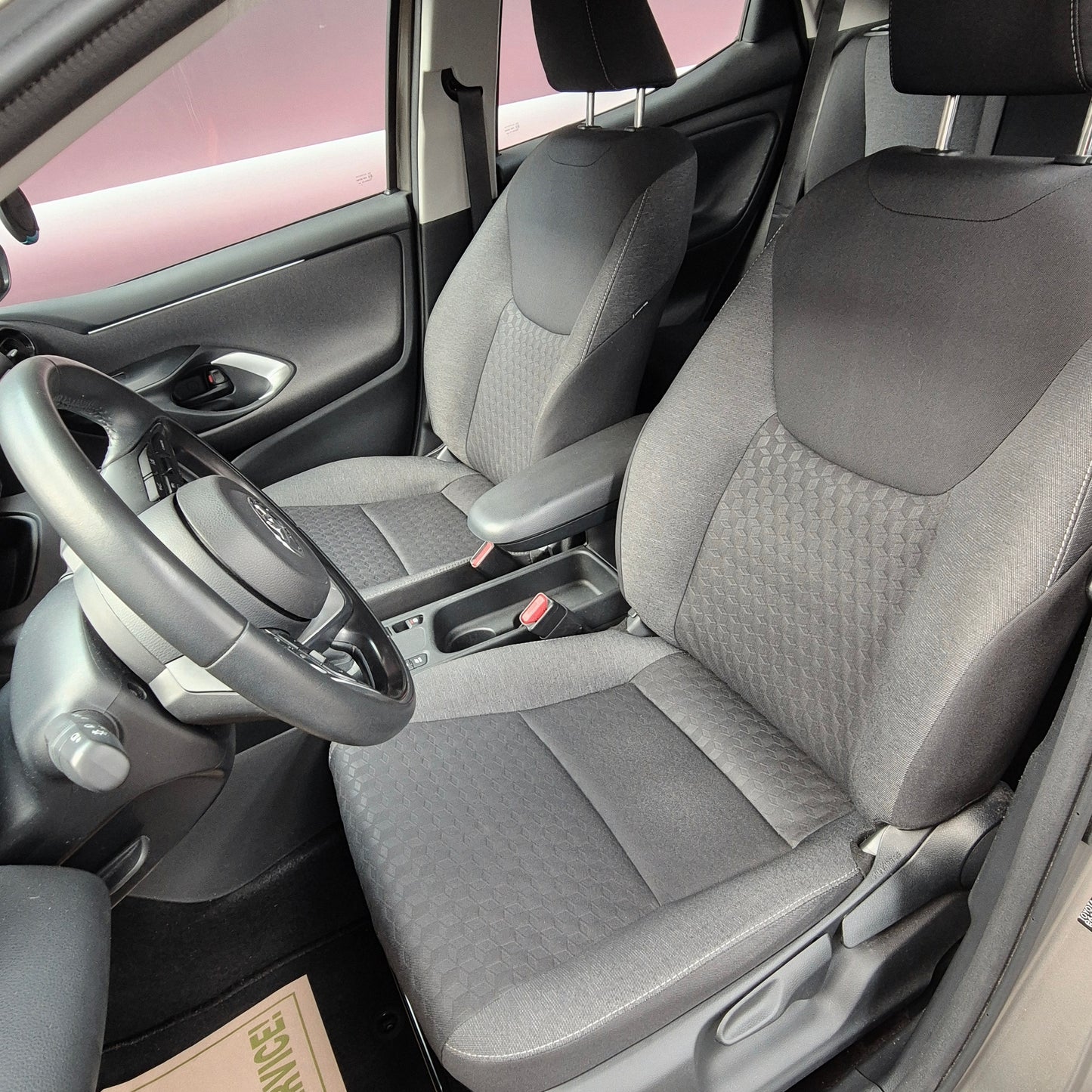 Toyota Yaris Hybride 1.5 11/2022 - 75.834
