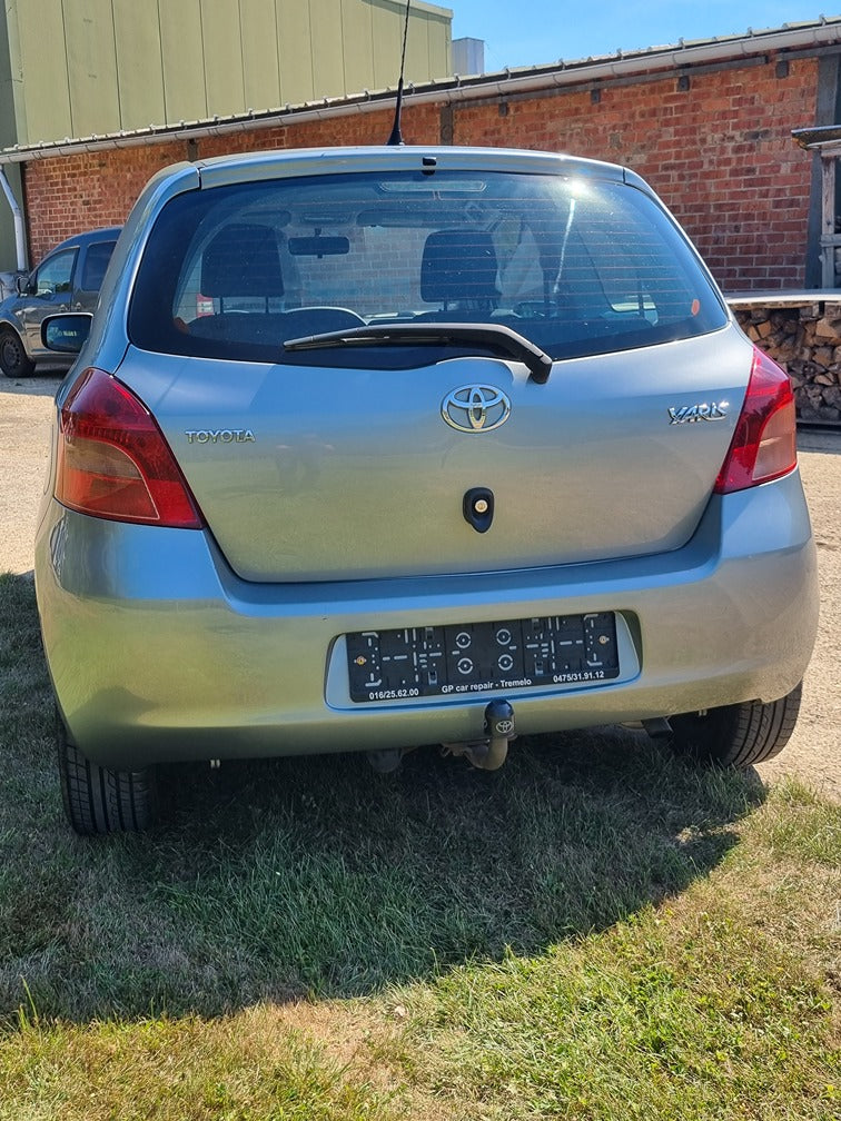 Toyota Yaris Benzine 1.0 2006 86.257km